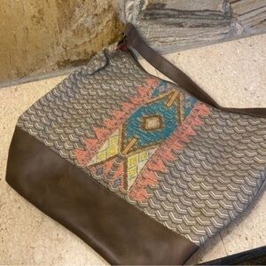 Tavisha bohemian shoulder purse with geometric designs in complimentary colours